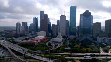 Houston Teksas silueti sisli bir günde - HOUSTON, TEXAS - Kasım 01, 2022