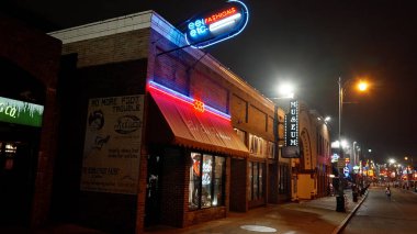 Memphis 'teki Beale Caddesi - Blues ve Rock Müzik' in ve efsanevi bir yerin evi - MEMPHE, TENNESSEE - Kasım 07, 2022