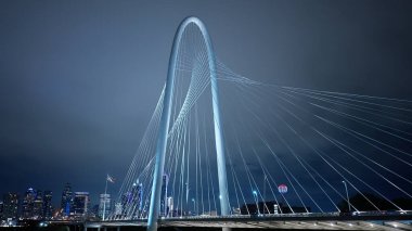 Dallas Teksas 'taki Margaret Hunt Tepesi Köprüsü - 30 Ekim 2022 - Dallas, TEXAS