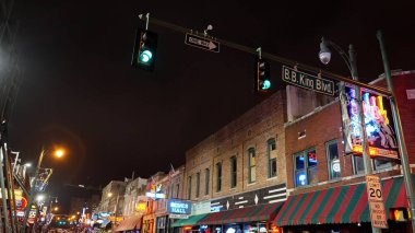 Memphis 'teki Beale Caddesi - Blues ve Rock Müzik' in ve efsanevi bir yerin evi - MEMPHE, TENNESSEE - Kasım 07, 2022
