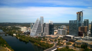 Austin Texas şehir merkezinin modern binaları - AUSTIN, TEXAS - Kasım 02, 2022