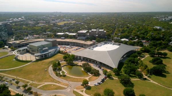 Austin 'deki Uzun Sahne Sanatları Merkezi - AUSTIN, TEXAS - Kasım 02, 2022