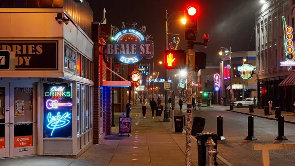 Memphis 'teki Beale Caddesi - Blues ve Rock Müzik' in ve efsanevi bir yerin evi - MEMPHE, TENNESSEE - Kasım 07, 2022