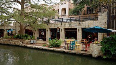 San Antonio 'daki ünlü sahil yürüyüşü popüler bir yerdir - SAN ANTONIO, TEXAS - Kasım 01, 2022