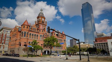 Dallas İlçesi Tarih ve Kültür Eski Kızıl Müzesi - DOS, TEXAS - 30 Ekim 2022