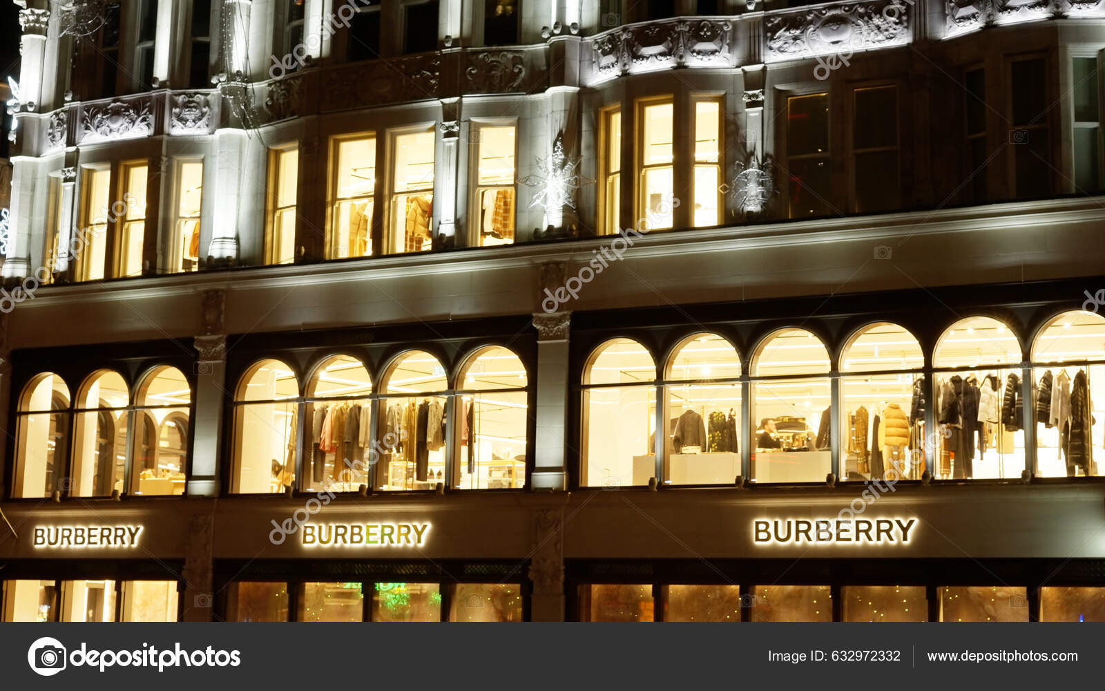 Burberry london Stock Photos, Royalty Free Burberry london Images |  Depositphotos