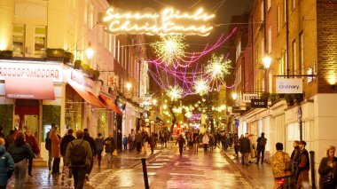 Londra 'da Yedi Çağrı Noel' i güzel bir yerdir - Londra, BİRLİK KINGDOM - 20 Aralık 2022