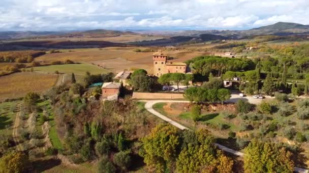 Красочная Тоскана Италии Типичный Пейзаж Сельские Поля Сверху Фотографии Путешествий — стоковое видео