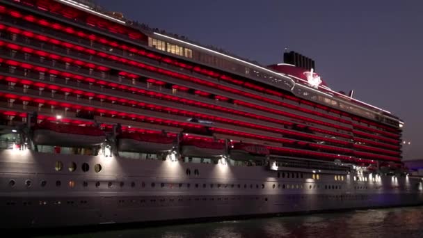 Hige Virgin Cruise Liner Nel Porto Miami Vista Serale Miami — Video Stock