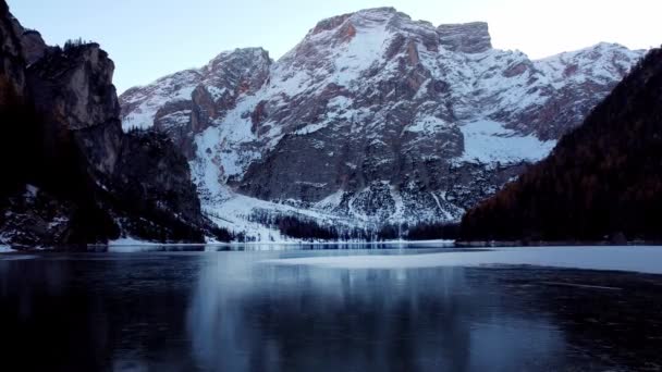 Prachtig Meer Dolomieten Italië Genaamd Pragser Wildsee Reizen — Stockvideo