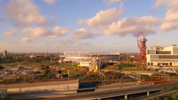 Олимпийский Парк Королевы Елизаветы Лондоне Вид Воздуха London United Kingdom — стоковое видео