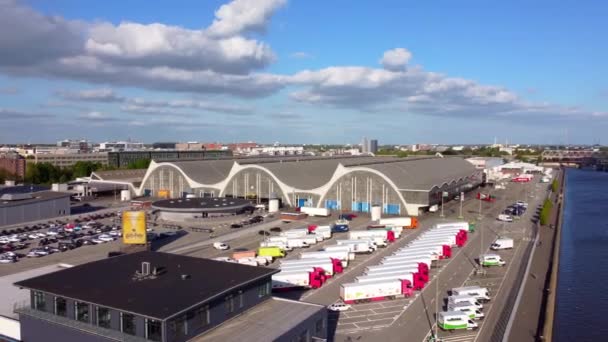 ハンブルク市場はグロスマート航空ビューと呼ばれる ドイツ ハンブルク市 2022年5月14日 — ストック動画