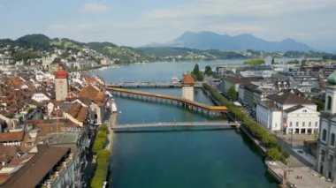 İsviçre 'nin Lucerne şehrinde gökyüzünden bakıldığında seyahat fotoğrafçılığı