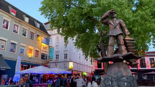 Piața Hans Albers Din Hamburg Reeperbahn Divertisment Cartier Roșu Orașul — Videoclip de stoc