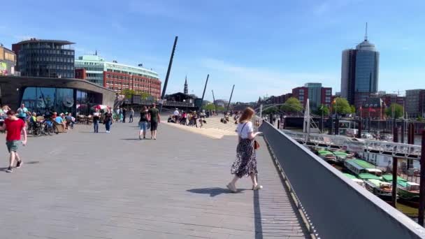 Popular Walk Hamburg Harbour City Hamburg Germany May 2022 — Vídeos de Stock