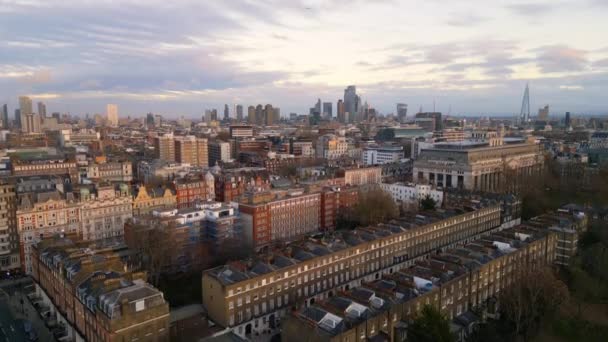 Londra Üzerinde Uçuş Çatılar Üzerinde Inanılmaz Bir Manzara Londra Rli — Stok video