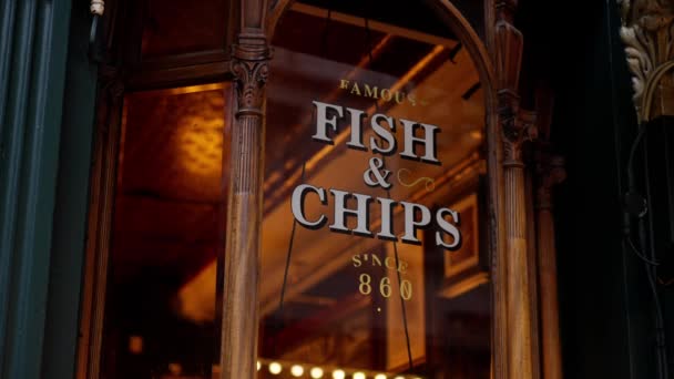 Fish Chips Étterem Londonban Utazási Fotózás — Stock videók
