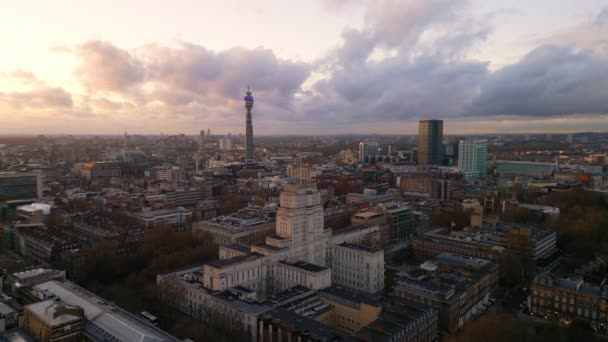 Londra Üzerinde Uçuş Çatılar Üzerinde Inanılmaz Bir Manzara Londra Rli — Stok video