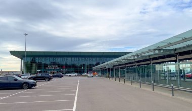 Lüksemburg Havaalanı Ana Terminali - FINDEL, LUXEMBURG - 9 Haziran 2022