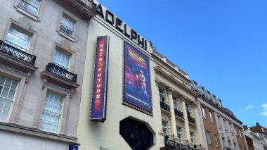 Londra 'daki Adelphi Tiyatrosu' nda Gelecek Müzikaline Dönüş - LONDON, BİRLİK KINGDOM - 9 Haziran 2022