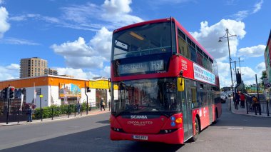 Londra 'dan Southall' a Londra otobüsü - London, BİRLİK KINGDOM - 9 Haziran 2022