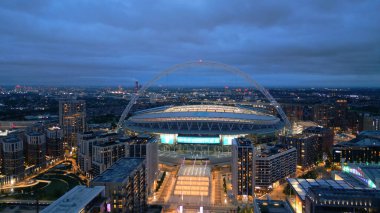Londra 'daki Wembley Stadyumu - Gece hava manzaralı - LONDON, BİRLİK KINGDOM - 9 Haziran 2022