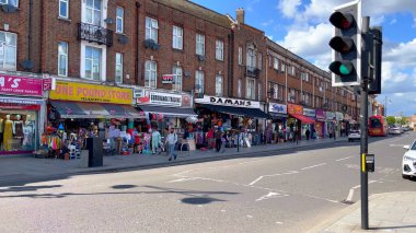 Southall Broadway 'deki Southall Market - Londra, BİRLİK KINGDOM - 9 Haziran 2022