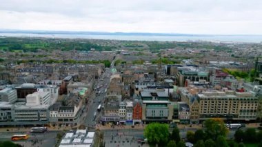 Edinburgh Şehir Merkezi - havadan bakıldığında - EDINBURGH, BİRLİK KINGDOM - 3 Ekim 2022