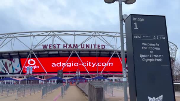 London Stadium Vid Queen Elizabeth Olympic Park Home West Ham — Stockvideo