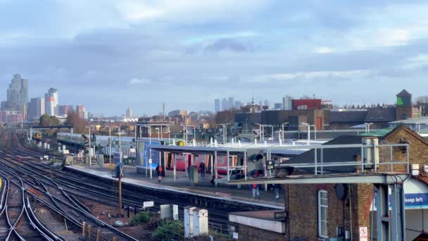 Железнодорожный Путь Шляпа Clapham Junction Railway Station London United Kingdom — стоковое видео