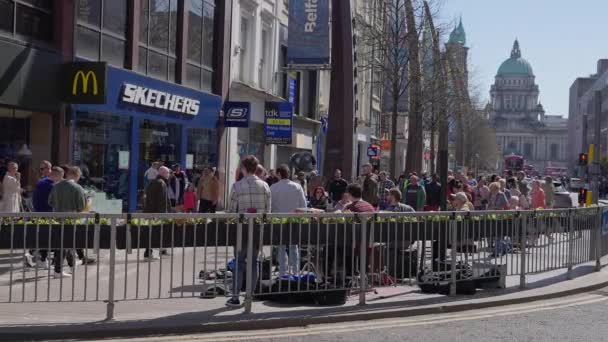 Pedestrian Zone City Center Belfast Belfast United Kingdom April 2022 — Stock Video