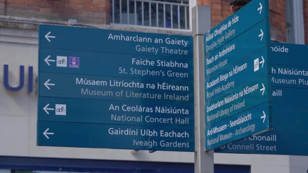 Direction Signs City Center Dublin Ireland Travel Photography — Stock videók
