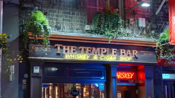 Colorido Barrio Temple Bar Dublín Noche Ciudad Dublín Irlanda Abril — Vídeo de stock