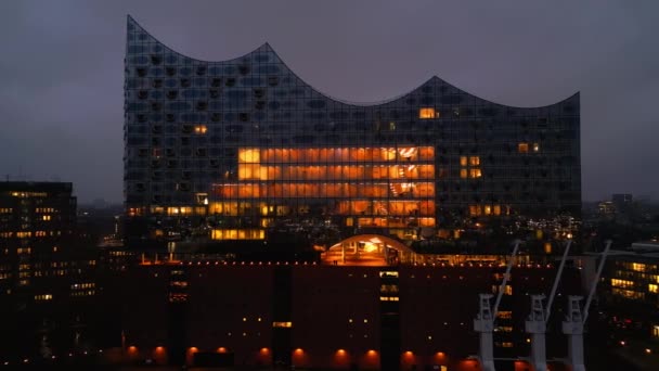 Edificio Más Famoso Hamburgo Alemania Sala Conciertos Elbphilharmonie Noche Ciudad — Vídeos de Stock