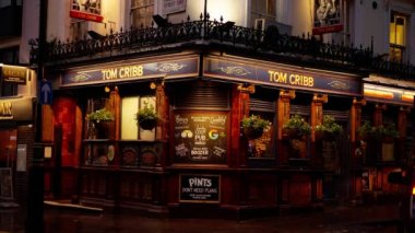 Londra 'daki güzel Tom Cribb Pub - Londra, Birleşik KINGDOM - 20 ARALIK 2022