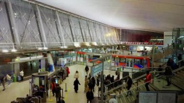 Stratford Metro ve DLR İstasyonu - seyahat fotoğrafçılığı