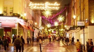 Londra 'da Yedi Çağrı Noel' i güzel bir yerdir - Londra, BİRLİK KINGDOM - 20 Aralık 2022