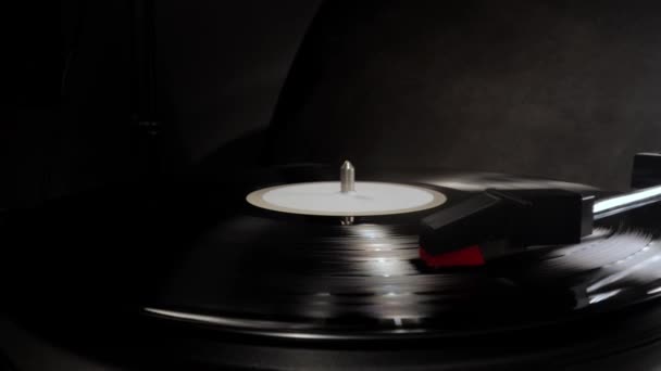 Úžasný Pohled Gramofon Hrající Vinyl Studiová Fotografie — Stock video