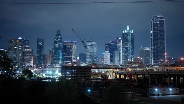 Skyline Dallas Texas Την Νύχτα Ταξιδιωτική Φωτογραφία — Αρχείο Βίντεο