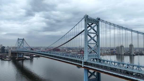 Amazing Ben Franklin Híd Felett Delaware Folyó Philadelphia Drón Fotózás — Stock videók