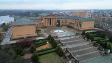 Rocky Philadelphia 'daki Ünlü Sanat Müzesi' ne adımını attı - hava görüntüsü - İHA fotoğrafçılığı