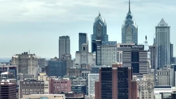 Iconic Skyscrapers Philadelphia Αεροφωτογραφία Πολη Τησ Φιλαδελφιασ Πενσυλβανια Φεβρουαριου 2023 — Αρχείο Βίντεο