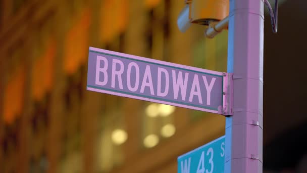 Broadway Gatuskylt Manhattan Fotografi — Stockvideo