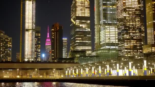 Каскадери Гудзонової Ярди Манхеттені Фотографують Нічну Подорож — стокове відео