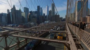 Brooklyn Köprüsü 'nden Manhattan Skyline - New York, Birleşik Devletler - 14 Şubat 2023