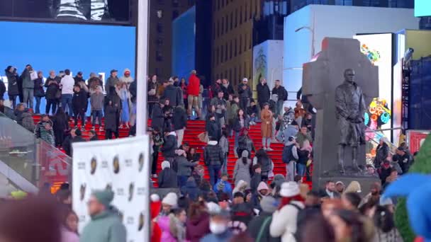Schody Ojca Duffy Ego Times Square Nowym Jorku Nowość York — Wideo stockowe