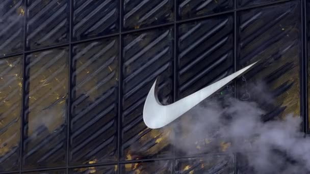 Κατάστημα Nike Στην Λεωφόρο Της Νέας Υόρκης Νέα Υόρκη Ηνωμένες — Αρχείο Βίντεο