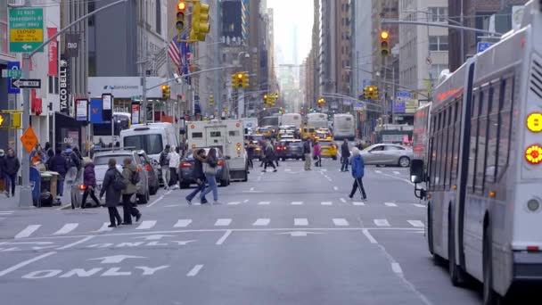 Ruch Uliczny Alei Manhattanie Nowość York City Stany Zjednoczone Luty — Wideo stockowe