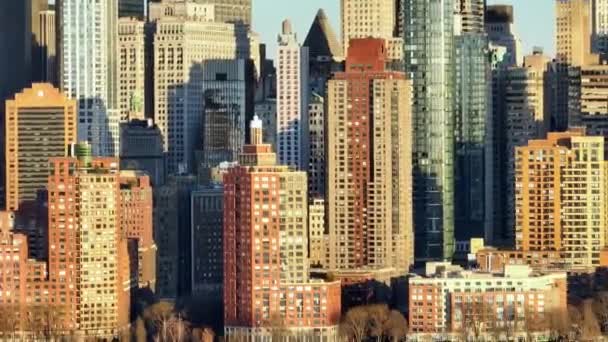 Grattacieli Manhattan New York Volo Lungo Lungomare Fotografia Drone — Video Stock