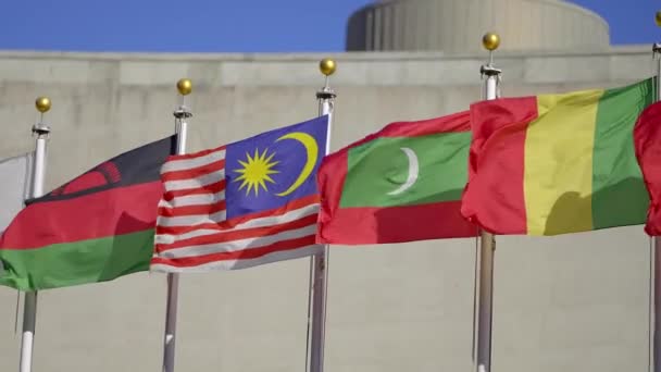 Flaggor Från Olika Nationer United Nations Plaza New York New — Stockvideo